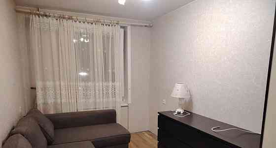 Комната, 76 м2, 3/5 эт. Москва