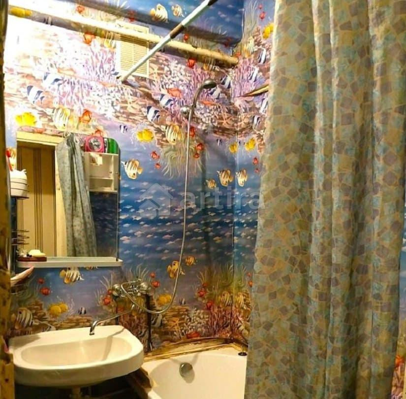 Комната, 18 м2, 1/9 эт. Санкт-Петербург - изображение 1