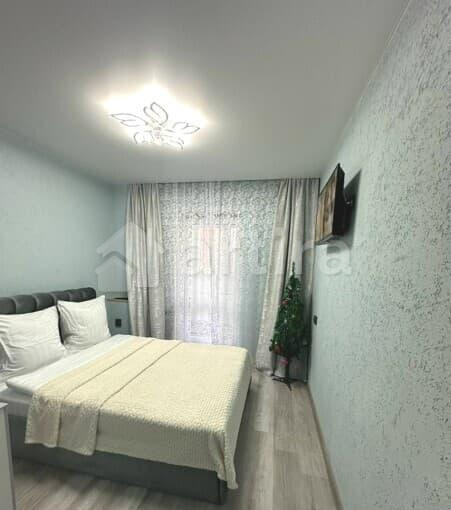 2-комн. квартира, 45 м2, 1/10 эт. Челябинск - изображение 1