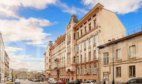 4-комн. квартира, 135 м2, 4/4 эт. Москва