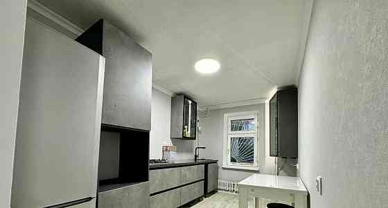 Комната, 80 м2, 2/10 эт. Казань