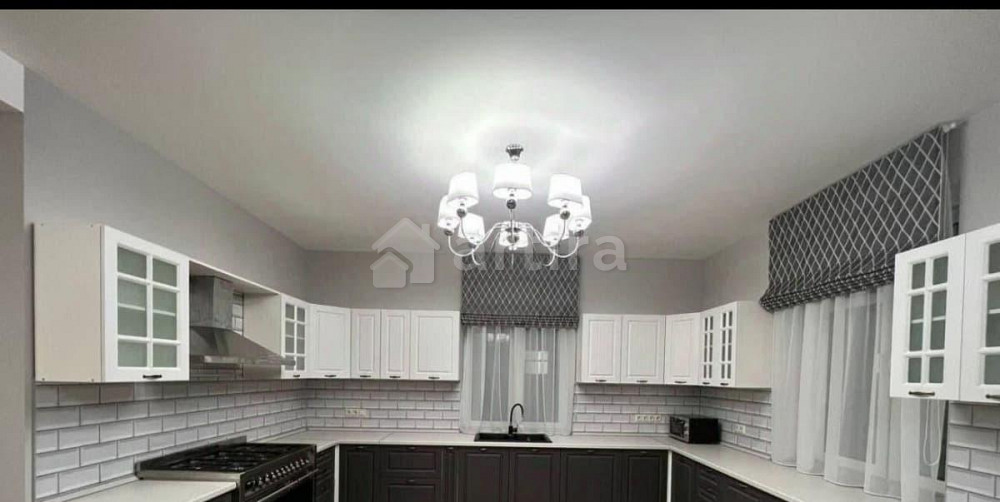 Коттедж, 300 м2, 5 соток, 3 эт. Солнечногорск - изображение 1