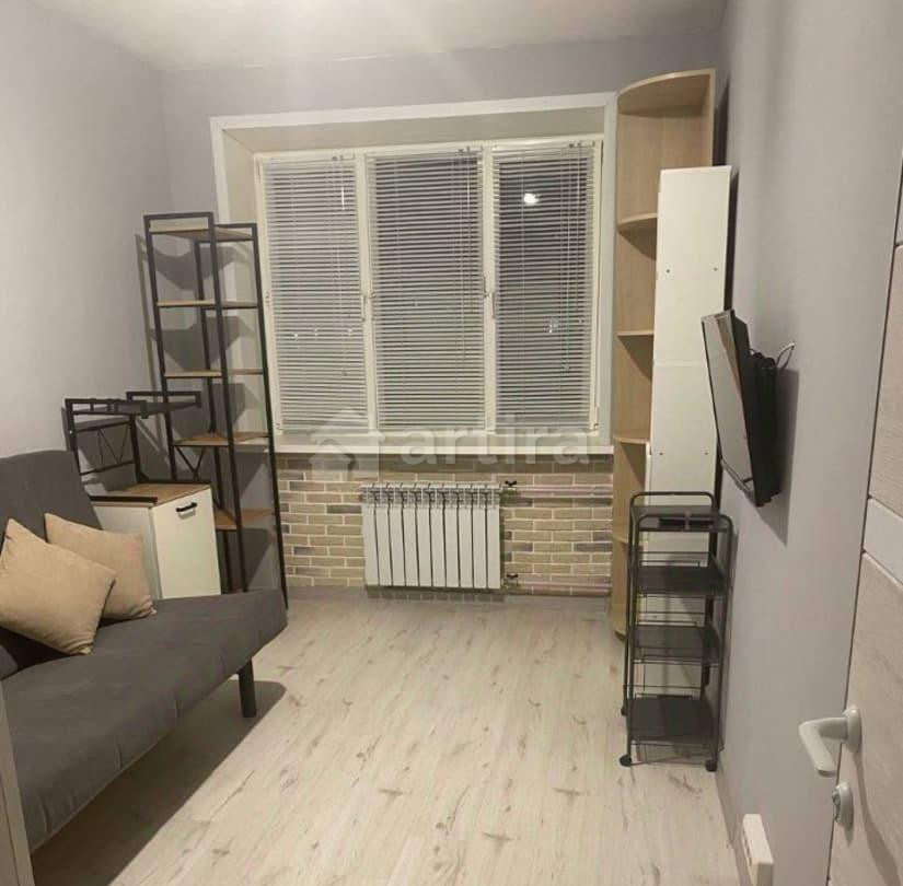 Комната, 42 м2, 1/8 эт. Москва - изображение 1