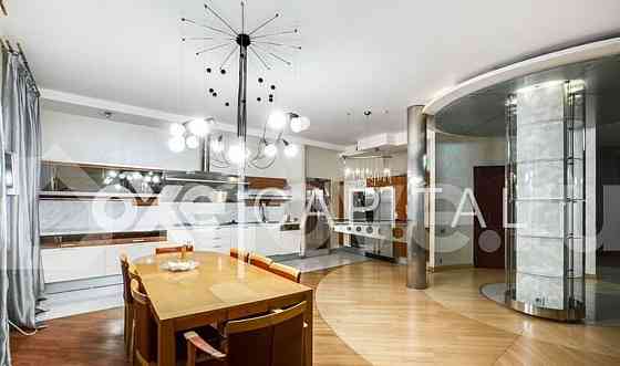 6-комн. квартира, 260 м2, 3/8 эт. Москва