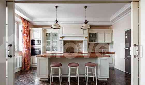 4-комн. квартира, 187 м2, 18/18 эт. Москва