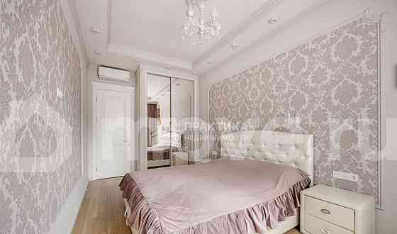 2-комн. квартира, 69.3 м2, 3/5 эт. Москва