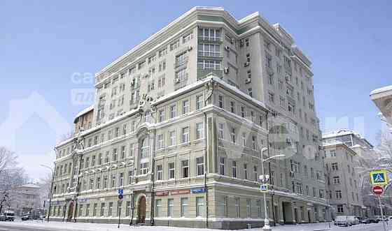 2-комн. квартира, 73 м2, 3/9 эт. Москва