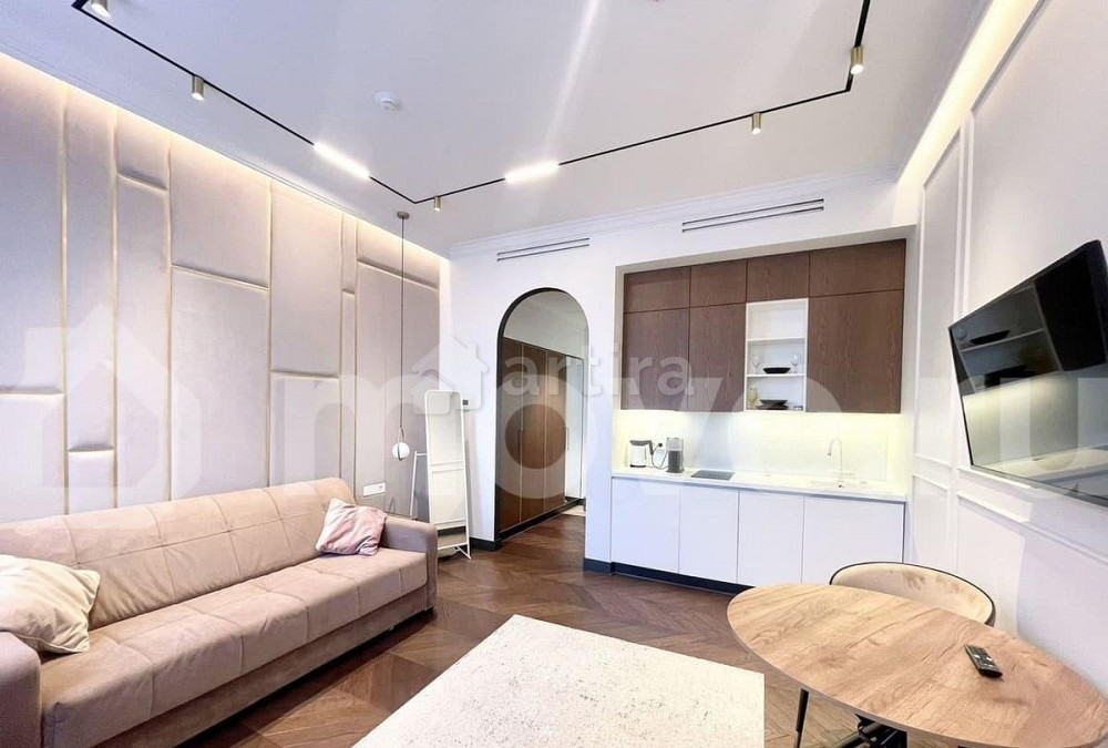 Студия, 28 м2, 4/5 эт. Москва - изображение 1