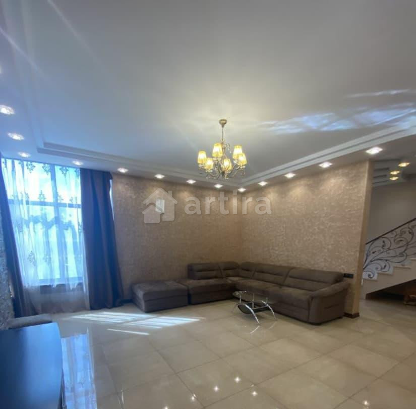 Дом, 280 м2, 9 соток, 3 эт. Солнечногорск - изображение 2