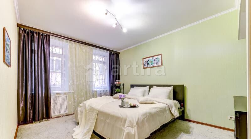 3-комн. апарт-ы, 90 м2, 3/5 эт. Санкт-Петербург - изображение 1