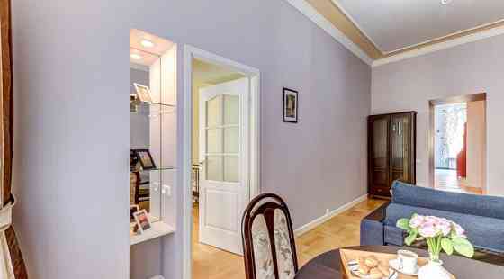 3-комн. апарт-ы, 90 м2, 3/5 эт. Санкт-Петербург