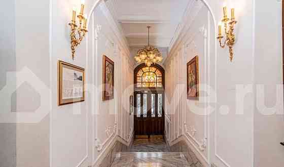 5-комн. апарт-ы, 126 м2, 1/5 эт. Москва