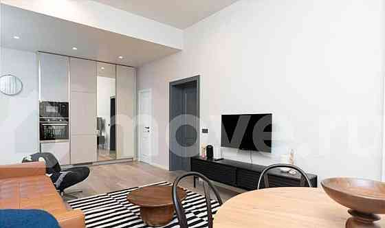 2-комн. квартира, 82.9 м2, 3/17 эт. Москва