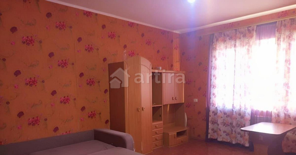 Комната, 250 м2, 3/3 эт. Симферополь - изображение 1