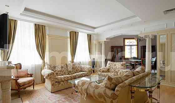 Квартира, 269.6 м2, 5/5 эт. Москва