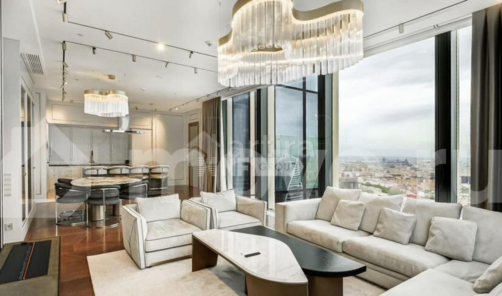 4-комн. апарт-ы, 250 м2, 57/77 эт. Москва - изображение 2