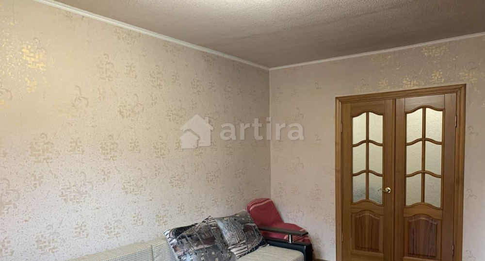 Комната, 65 м2, 5/10 эт. Ростов-на-Дону - изображение 1