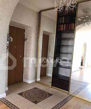 4-комн. квартира, 100.5 м2, 5/5 эт. Москва