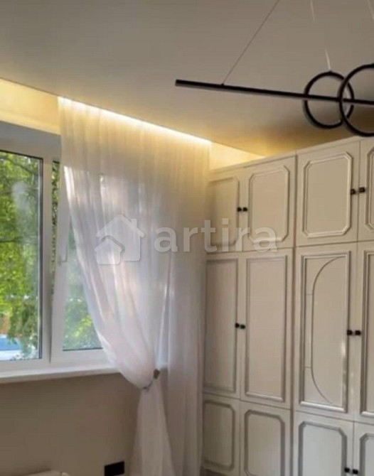 Комната, 17 м2, 1/12 эт. Москва - изображение 1