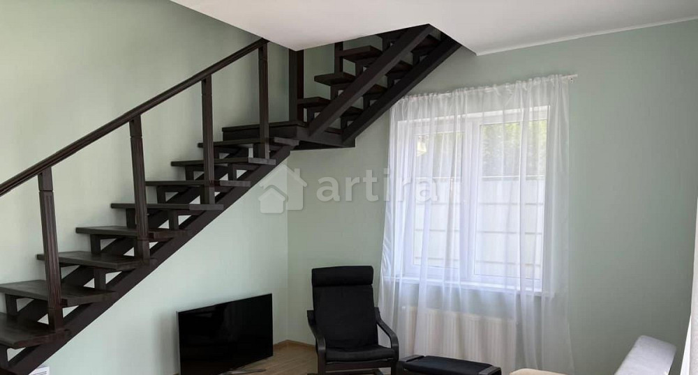 Дом, 190 м2, 20 соток, 3 эт. Первоуральск - изображение 2