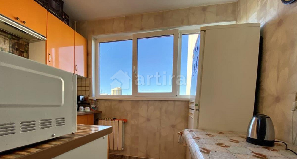 Комната, 10 м2, 8/9 эт. Санкт-Петербург - изображение 2