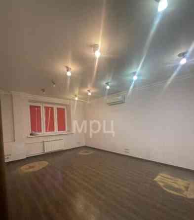 2-комн. квартира, 65.8 м2, 1/5 эт. Москва