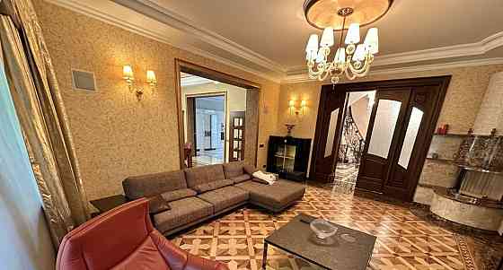 Коттедж, 700 м2, 0.6 га, 3 эт. Москва