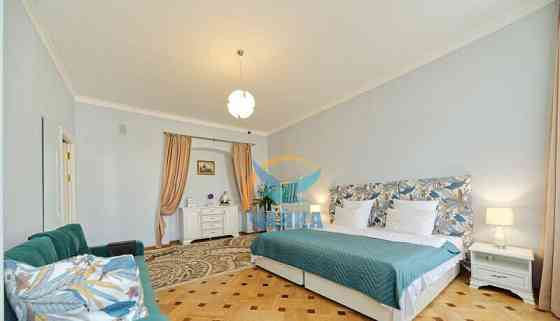 3-комн. квартира, 120 м2, 4/5 эт. Санкт-Петербург