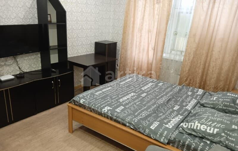 1-комн. квартира, 40 м2, 1/10 эт. Екатеринбург - изображение 1