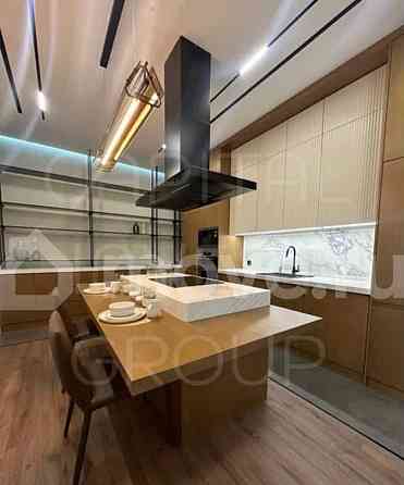 1-комн. апарт-ы, 100 м2, 11/12 эт. Москва