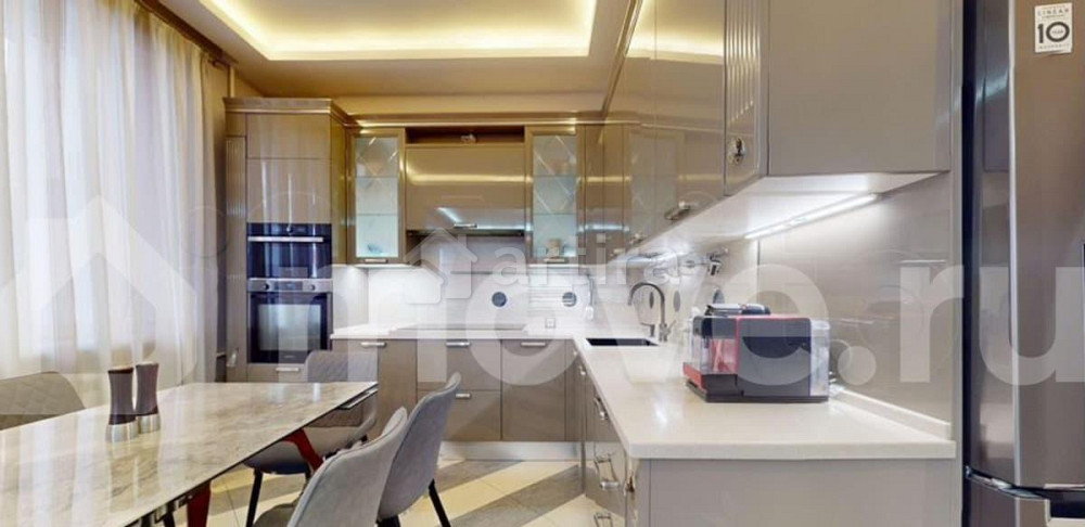 4-комн. квартира, 115 м2, 3/5 эт. Москва - изображение 1