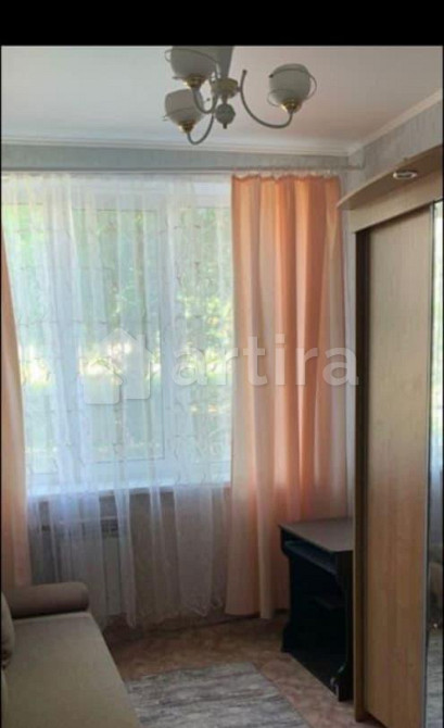 Комната, 11 м2, 1/4 эт. Саратов - изображение 1