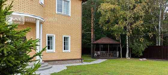 Дом, 400 м2, 15 соток, 3 эт. Санкт-Петербург