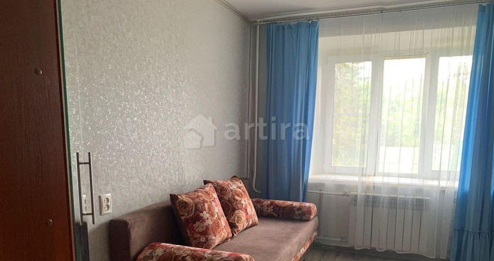 Комната, 11 м2, 1/9 эт. Казань - изображение 1