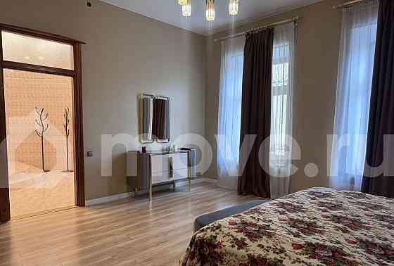 6-комн. квартира, 303 м2, 3/5 эт. Москва