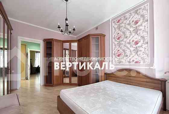 4-комн. квартира, 120 м2, 2/4 эт. Москва