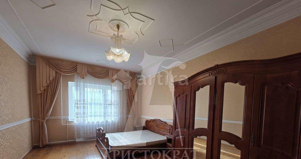 Дом, 200 м2, 6 соток, 2 эт. Свободы - изображение 1