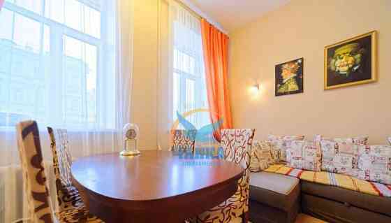 2-комн. квартира, 54 м2, 3/3 эт. Санкт-Петербург