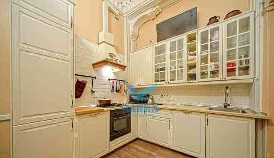 3-комн. квартира, 110 м2, 3/5 эт. Санкт-Петербург