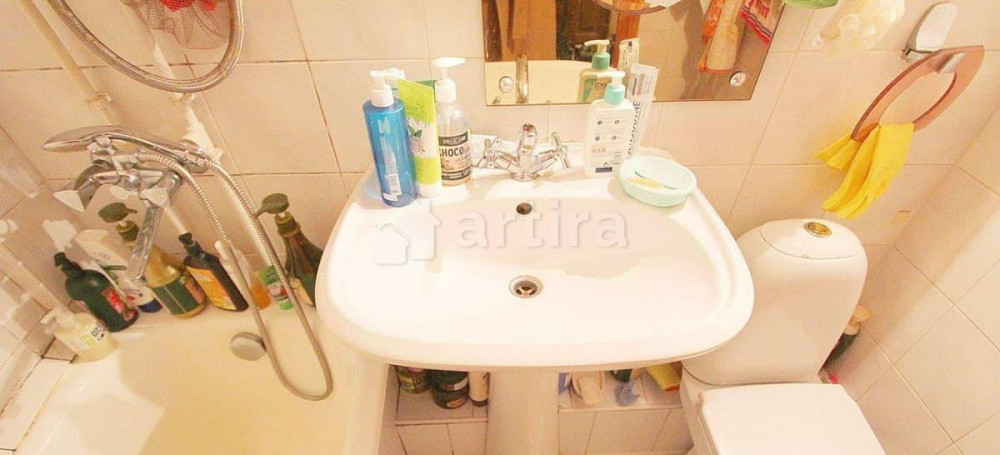 Комната, 68 м2, 2/6 эт. Санкт-Петербург - изображение 6