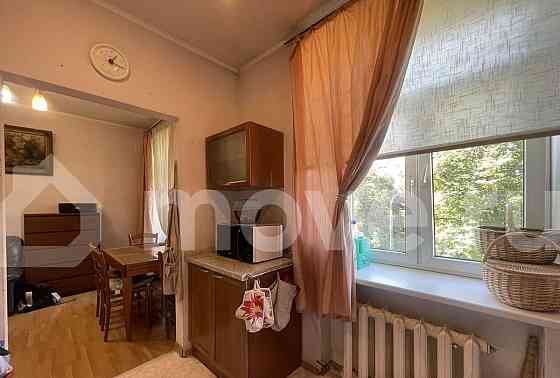 4-комн. квартира, 77 м2, 3/6 эт. Москва