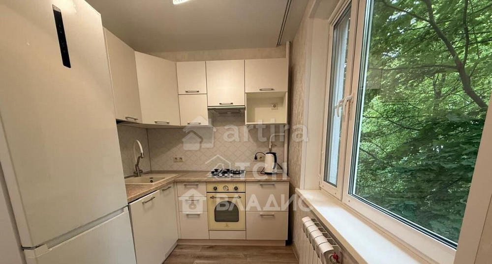 Комната, 15 м2, 4/10 эт. Москва - изображение 2