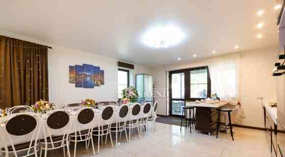 Коттедж, 300 м2 Лобня