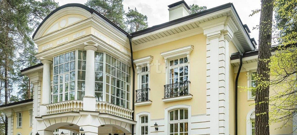 Коттедж, 1250 м2, 0.7 га Москва - изображение 1