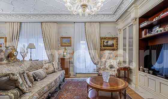 4-комн. квартира, 204.1 м2, 1/3 эт. Москва