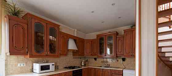 Дом, 300 м2, 6 соток, 3 эт. Санкт-Петербург