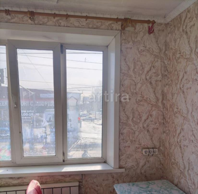 Комната, 60 м2, 2/5 эт. Иркутск - изображение 1