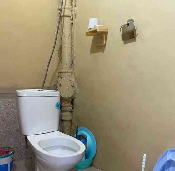 Комната, 80 м2, 4/4 эт. Москва