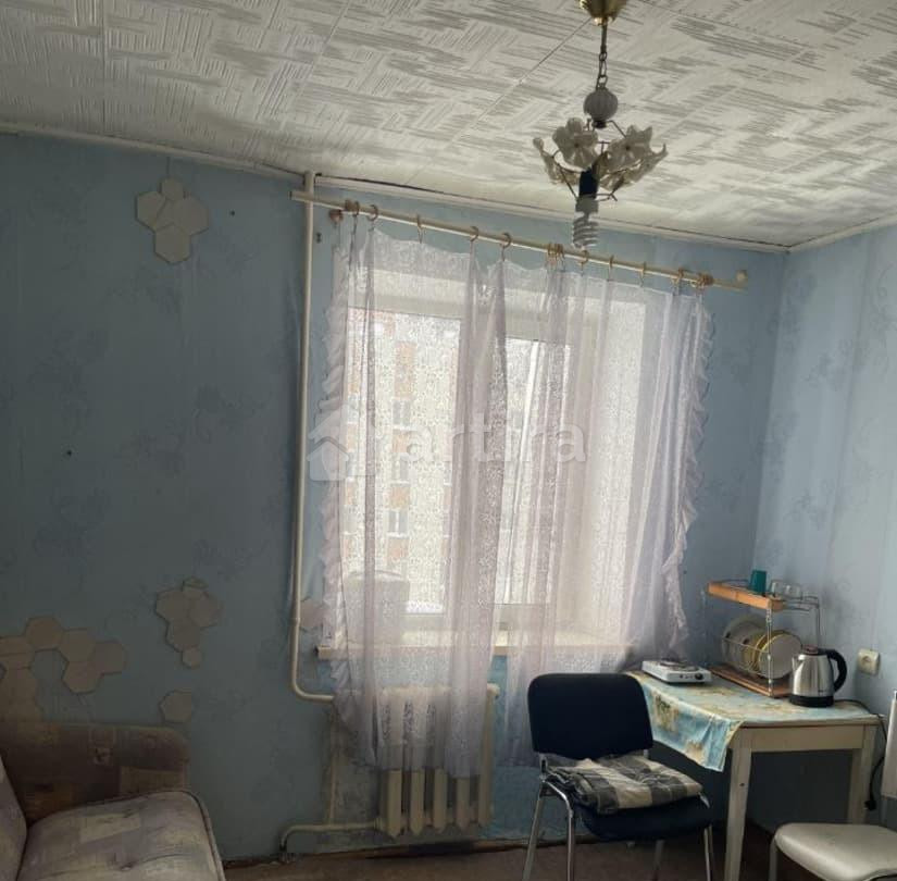 Комната, 12 м2, 9/10 эт. Тюмень - изображение 1