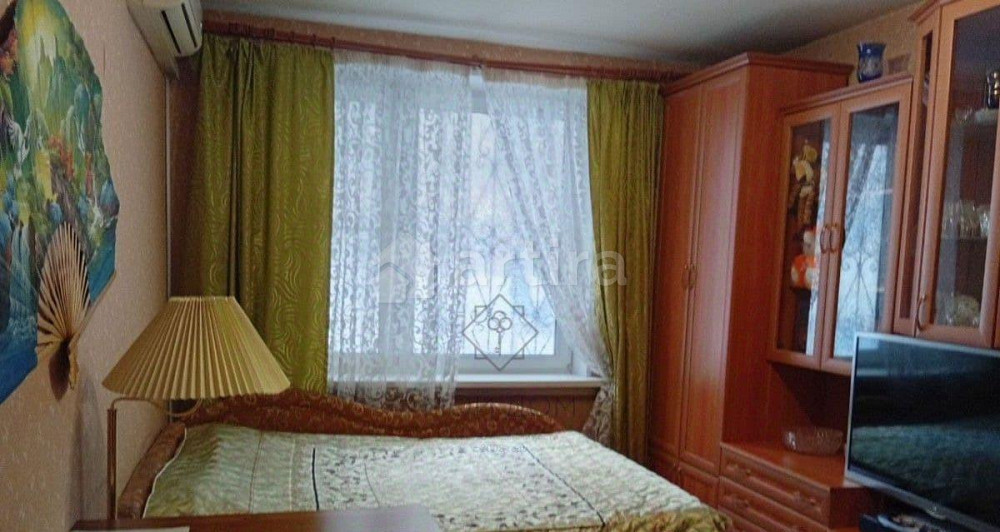 Комната, 14 м2, 1/9 эт. Москва - изображение 1